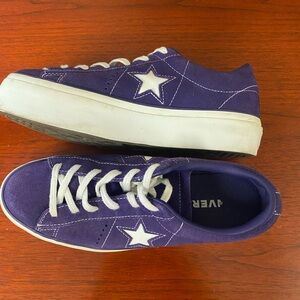 Converse Women's Purple Sneakers